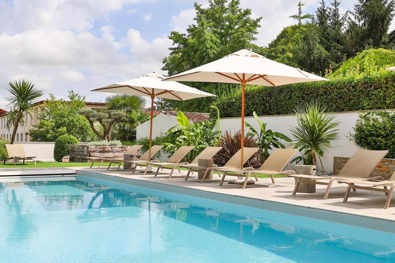 Hotel Argia Hasparren Bagian luar foto