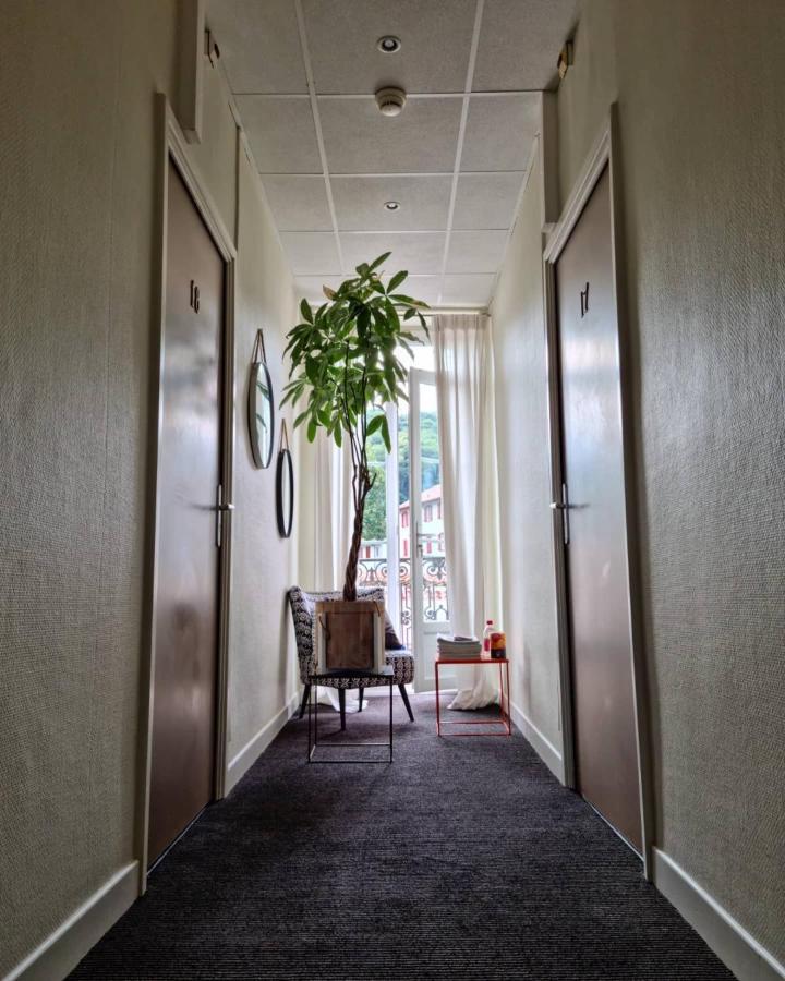 Hotel Argia Hasparren Bagian luar foto