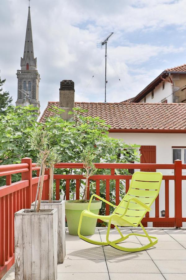 Hotel Argia Hasparren Bagian luar foto