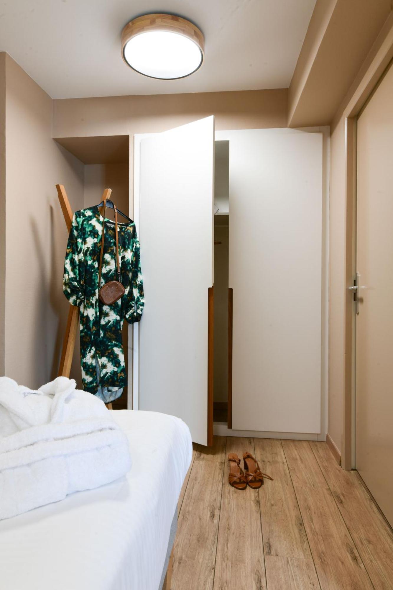Hotel Argia Hasparren Bagian luar foto