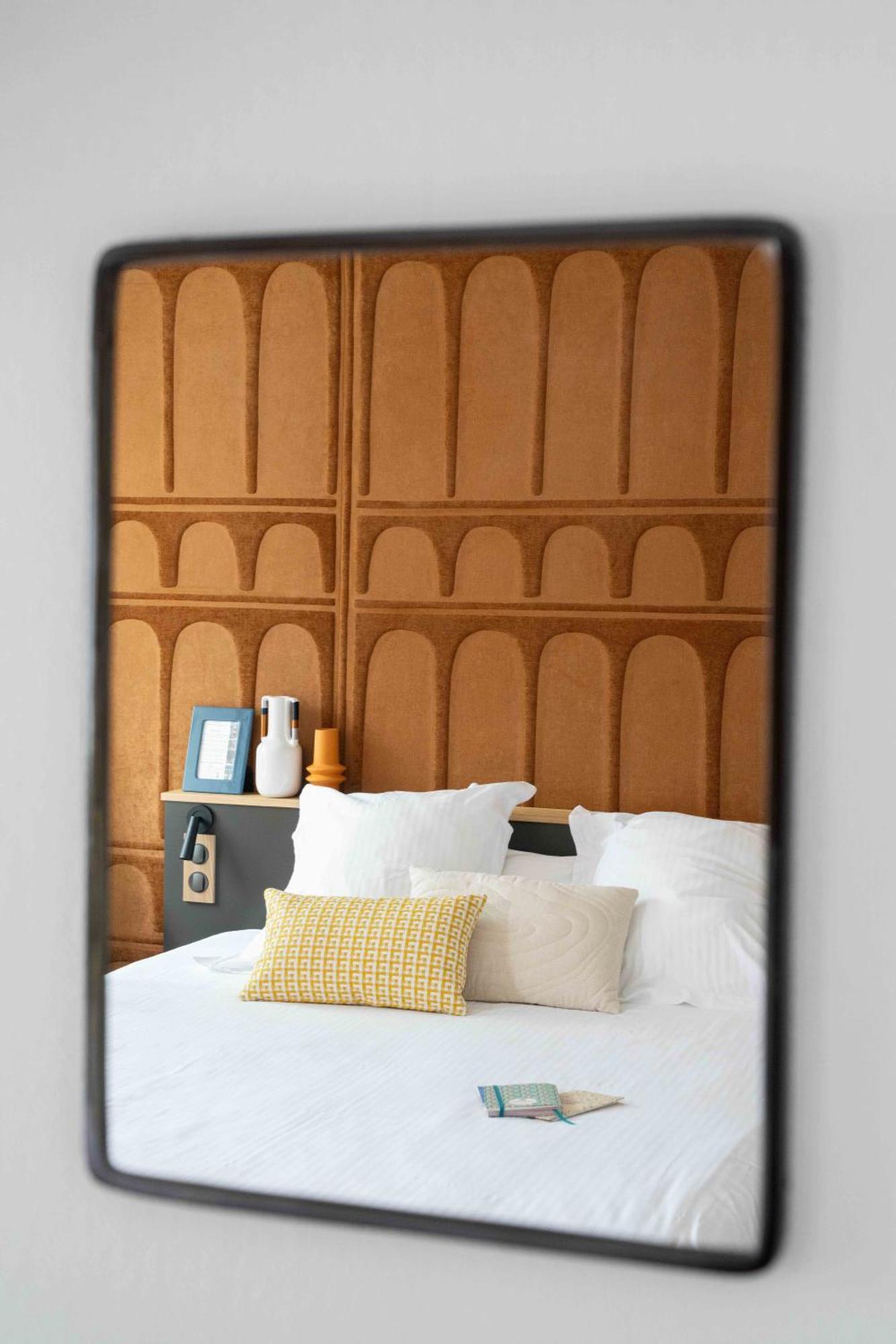 Hotel Argia Hasparren Bagian luar foto